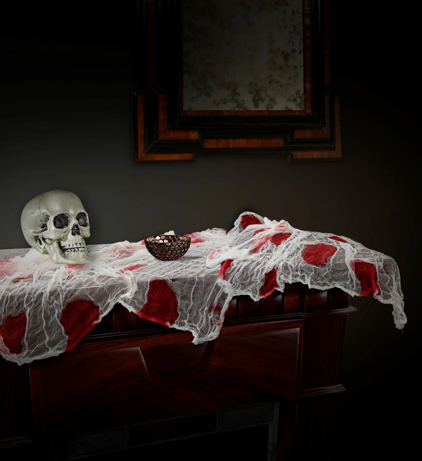 Tafelkleed van gaas met bloed 180x80cm - Image 2